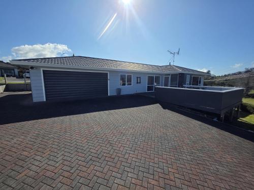 The Retreat Taupo – khách sạn tại Nukuhau