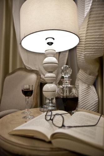 Melies Boutique Hotel - image 2