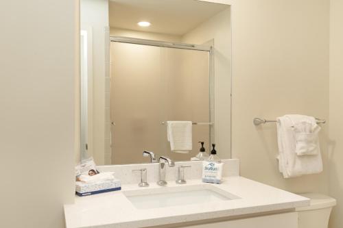 15 Chambertin Townhomes Townhouse - image 8
