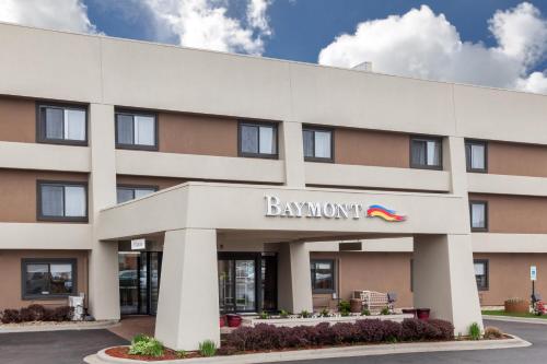 Baymont by Wyndham Glenview - Hotel