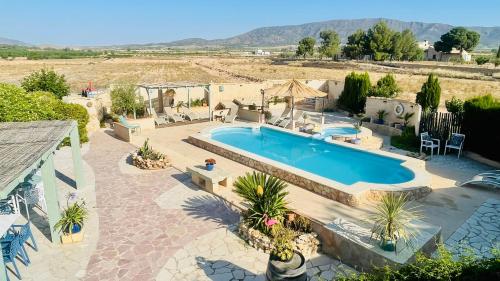 Exterior view of Casa Rural Ubeda - B&B - Pinoso-Alicante