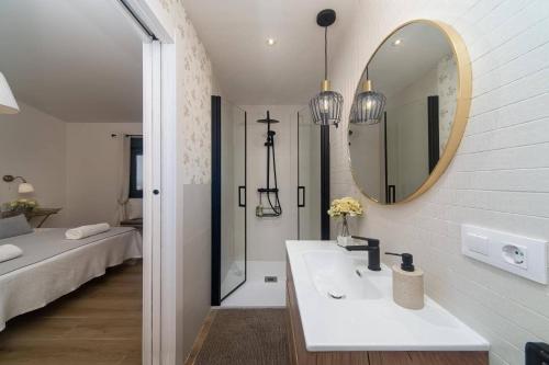 Villa Casa Romero by Villa Plus - image 5