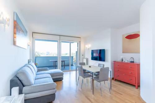 Ampio trilocale con garage, 2 terrazzi e WIFI