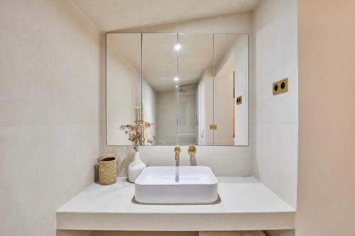 Architect house Porte Maillot la Defense Arena - image 5