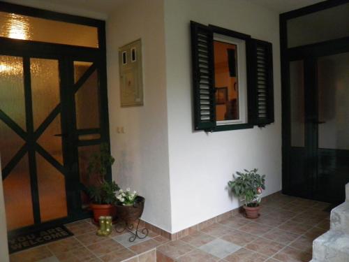 Apartments with parking space Brela Makarska - 11687 - image 5