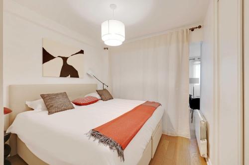 Beautiful Apartment 2BR 6P – Eiffel Tower - image 10