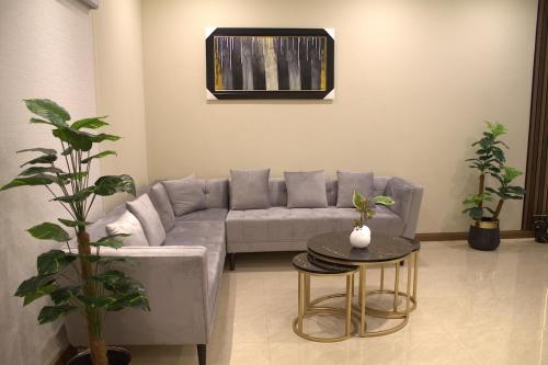 Spacious Studio with UPS across Giga mall Pool included - image 14