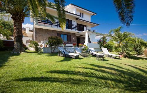  Villa Mare Panoramica Estia in Brancaleone Marina