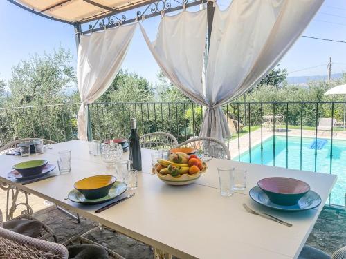 by Casamerina, Aietto house with private pool near Todi in Колацоне