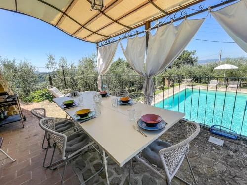 by Casamerina, Aietto house with private pool near Todi in Колацоне