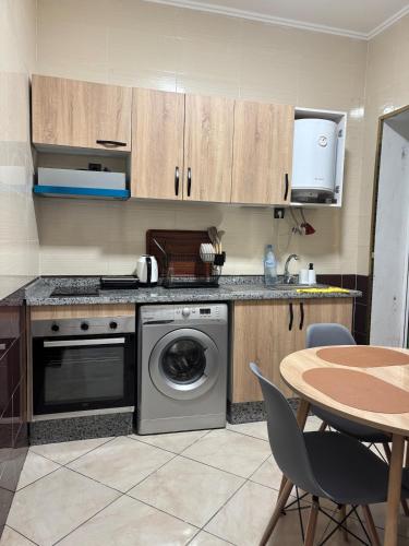 Charming apartment near airport in Gzennaia