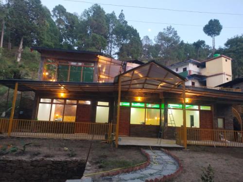 Pinaka Devbhumi Homestay in Mukteshwar