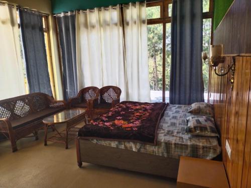 Pinaka Devbhumi Homestay in Mukteshwar