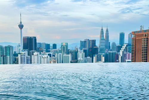 Lucentia Residence by Infinity swimming poollalaport KL - image 6