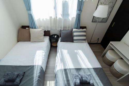 Tokyo Skytree 301 Elegance Blue Twin Room bath WC