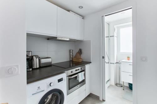 keittiö, BnBNova - 1BR - Montmartre & Sacré-Cœur Basilica (BnBNova - 1BR - Montmartre & Sacre-Cœur Basilica) in Montmartre