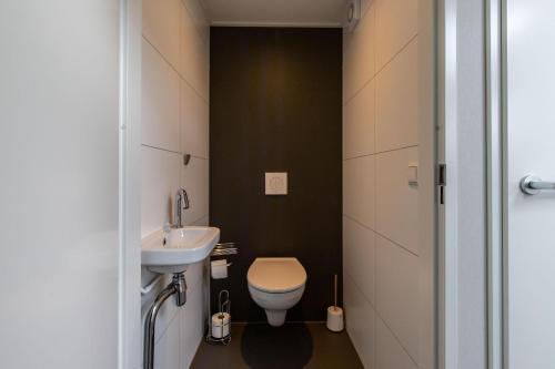 ห้องน้ำ, Zindering Renesse in โฮเคนบูมลาน