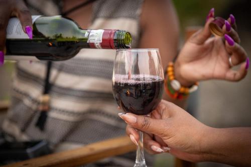 Rain Tree Camp in อึนกอมา