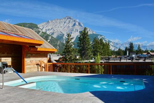 Moose Hotel and Suites - Banff