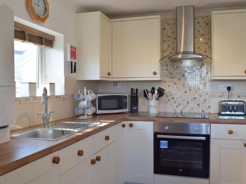 virtuve, Can-Y-Mor - Uk13379 in Llanstephan