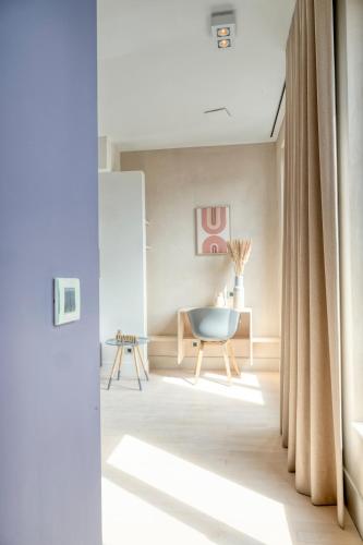 Gorgeous light-filled apartment in city center 5