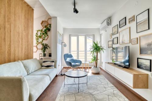 Cozy rooftop apartment with the city view