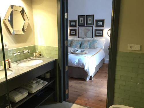 Casa Palacio Las Marias- Boutique Group Stay In Cadiz Old Town - 카디스