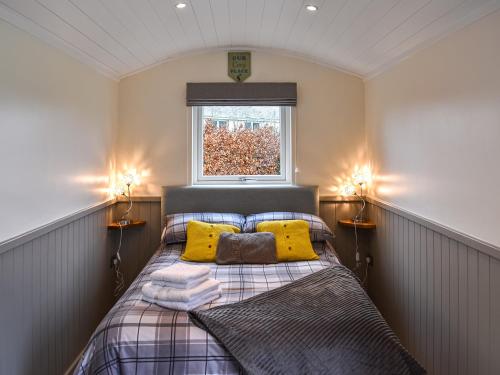 Hotelli välisilme, Greengill Farm Shepherds Hut- Ukc3632 in Grange Over Sands