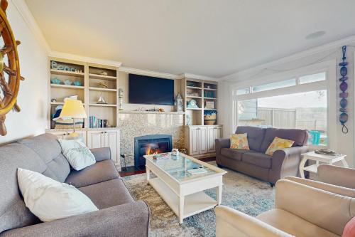 The Sunset Beach House in Lummi Island