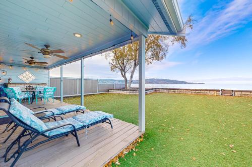The Sunset Beach House in Lummi Island