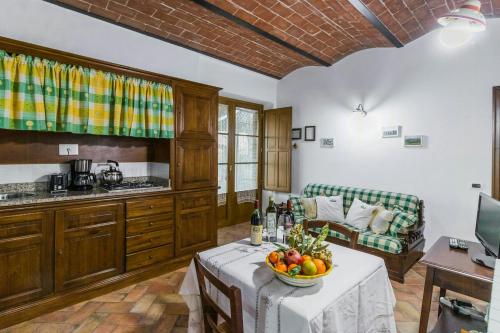 A szálláshely kívülről, Lake View Apartment In Umbria in Casamaggiore