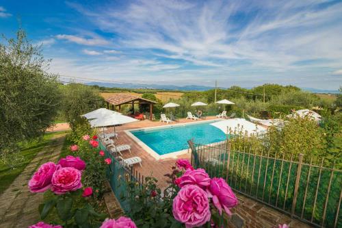 A szálláshely kívülről, Lake View Apartment In Umbria in Casamaggiore