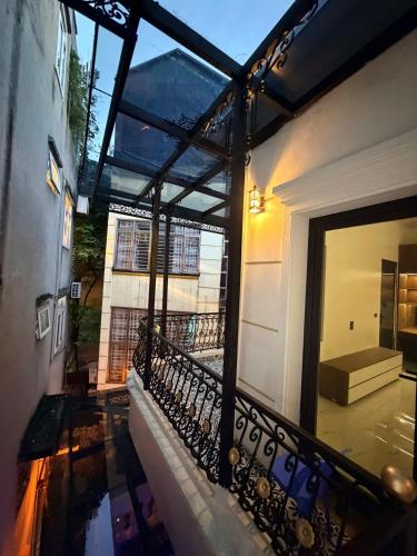 Balcony/terrace, The White Villa Van Mieu in Hoan Kiem District - Hang Bong/Quan Su