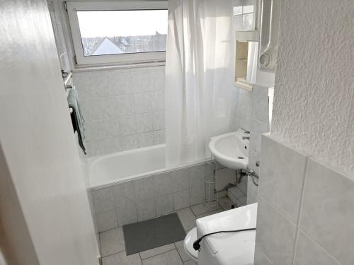 Bathroom, Work and Stay near Frankfurt Airport 2BR and Balcony in Raunheim