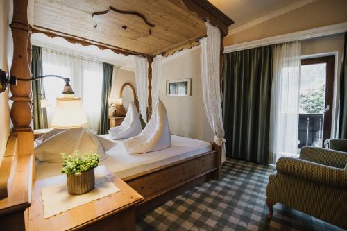 room detail thumbnail 0