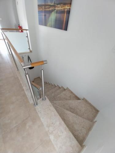 Central Triangle Lisbon-Sintra-Cascais -Apartment with Easy Access & Parking in เซาโดมิงโกส เดรานา