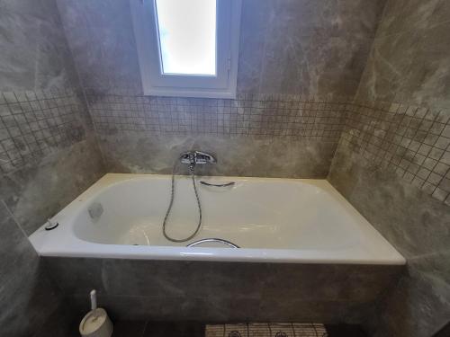 Malaga appartement avec piscine privée (Malaga appartement avec piscine privee) in Sidi Daoud