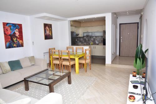 Malaga appartement avec piscine privée (Malaga appartement avec piscine privee) in Sidi Daoud