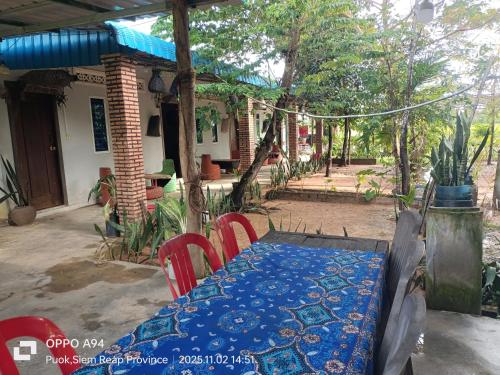 Happy Homestay - Local Vibe  in Puok