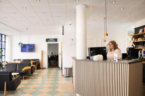 Hotel Frederikshavn - 로비