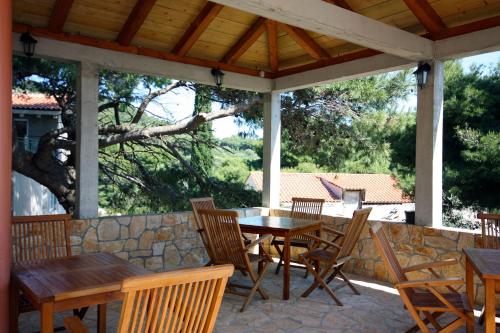 Apartments by the sea Cove Saplunara, Mljet - 4914 in Saplunara