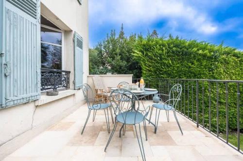 House, garden, Eiffel Tower, Palace of Versailles in Sevres