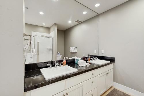Basecamp - image 7