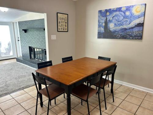 Bellwood 2 bed family house w 2 living areas Superhost in Loveland