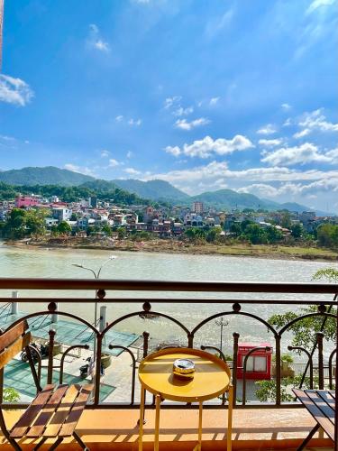 Chi's House - Homestay Cao Bang - 발코니/테라스