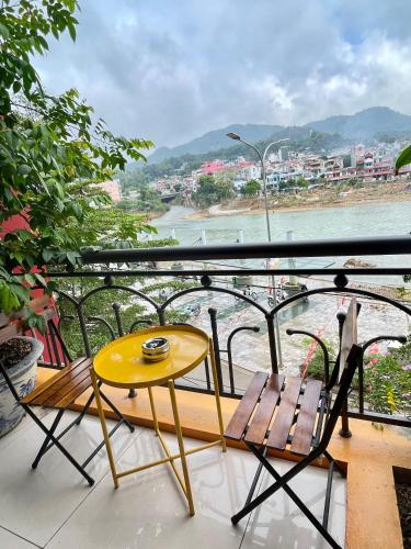 Chi's House - Homestay Cao Bang - 발코니/테라스