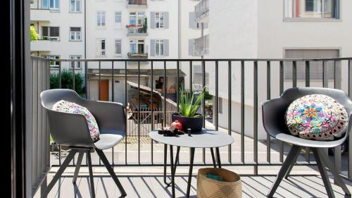 View, COSMOPOLITAN APARTMENTS Zurich Seefeld near Parkanlage Zuerihorn