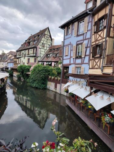 Au Chat l'Heureux in 埃瑟南