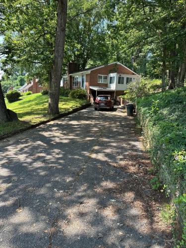 Walk to Metro- Home Sauna in Cheverly (MD)