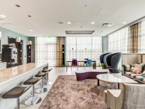 Létesítmények, Blueground East Cambridge balcony nr Charles River BOS-1205 in Kelet-Cambridge